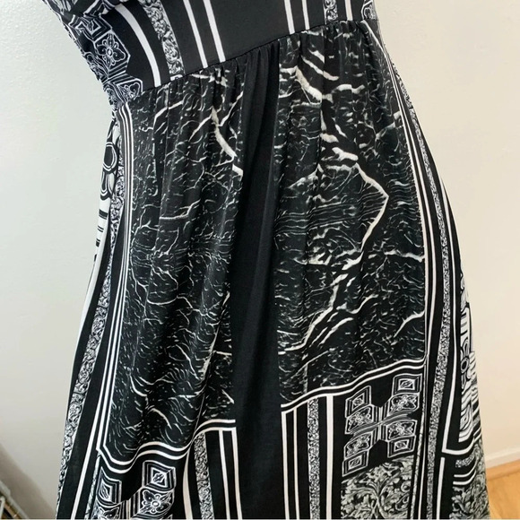 Maxi Dress Y2K Medium Empire V Neck‎ Black Print Spaghetti Strap Flowy Stretch - Picture 4 of 14